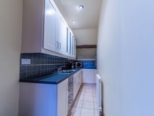2ND FLOOR KITCHEN- click for photo gallery